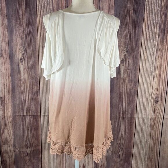 Umgee Ombré Cold Shoulder Embroidered Blouse - Picture 6 of 9